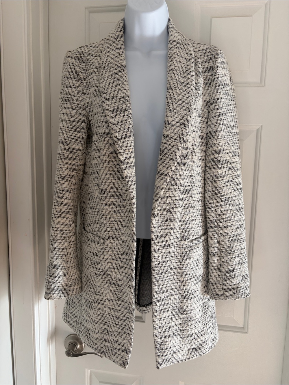 Dynamite Small Tweed Blazer